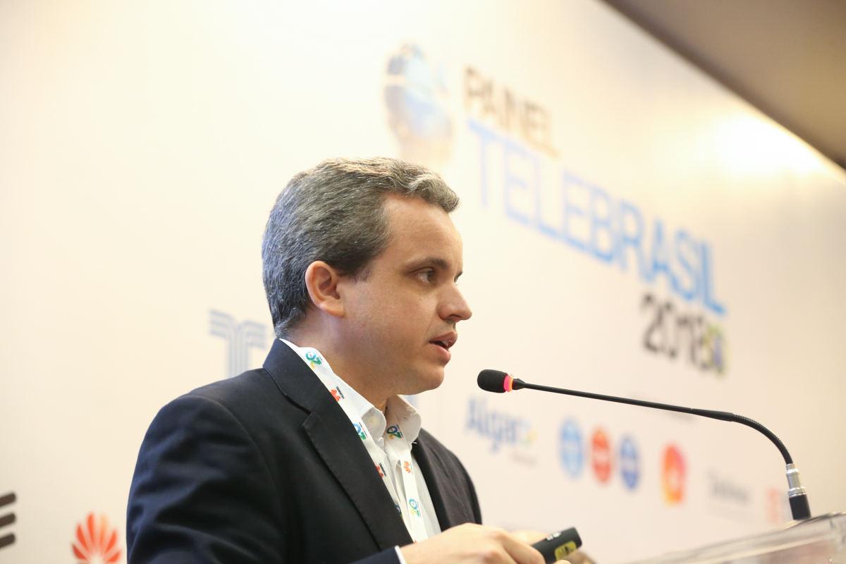8002_SAULO-CRUZ-TELEBRASIL-BAIXA.jpg