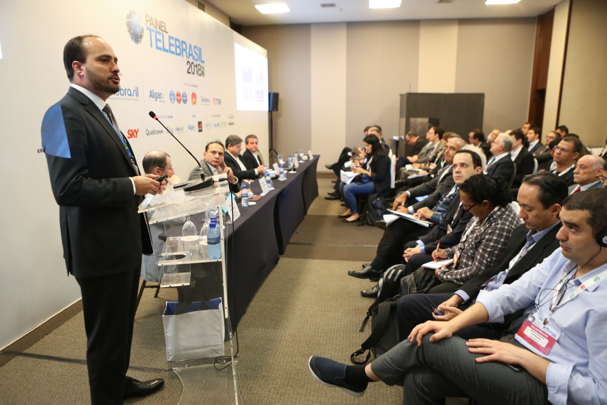 8130_SAULO-CRUZ-TELEBRASIL-BAIXA.jpg