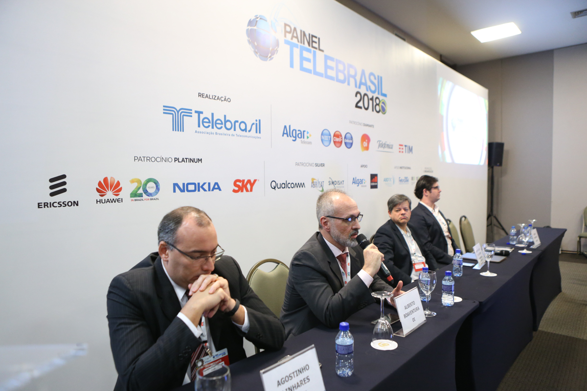 8693_SAULO-CRUZ-TELEBRASIL-BAIXA.jpg
